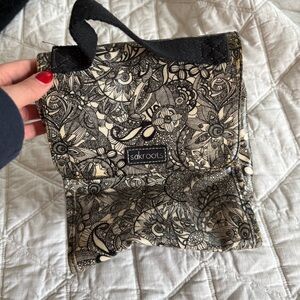 Sakroots Black and Cream Floral Women's Lunch Bag